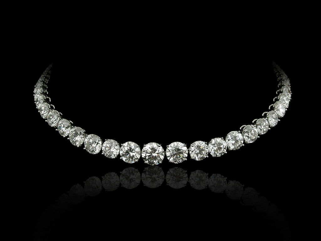The Ultimate Guide to Moissanite Jewelry: Sparkle, Elegance, and Affordability