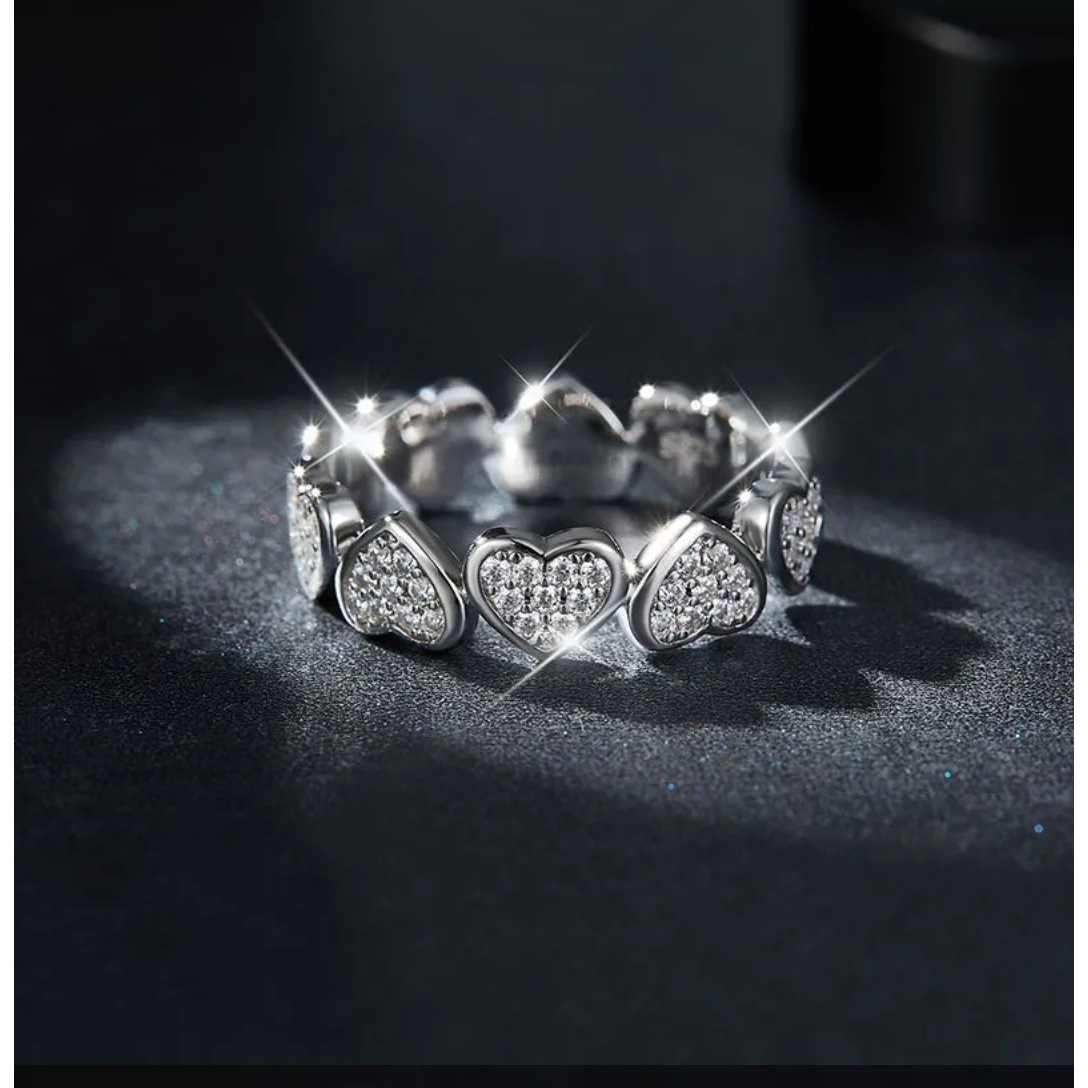 Heart-shape Moissanite Diamond Ring