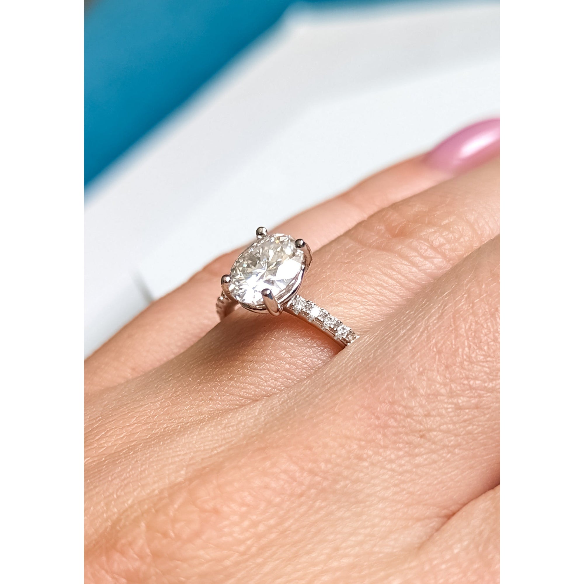 Eclipsia Oval Cut Moissanite Diamond Ring 2 ct - VANITYDIAMONDS