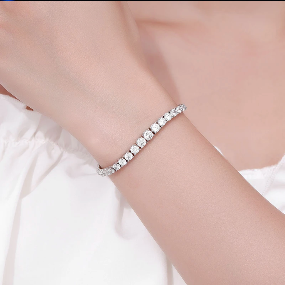 Luna Moissanite Size Gradient Tennis 18k Gold Plated Bracelet