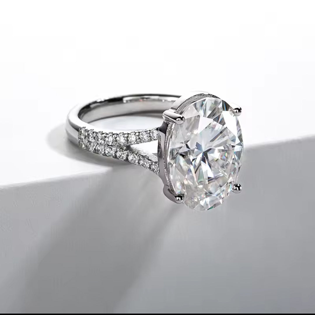 Veloura 8 CT Oval Moissanite Diamond Engagement Ring