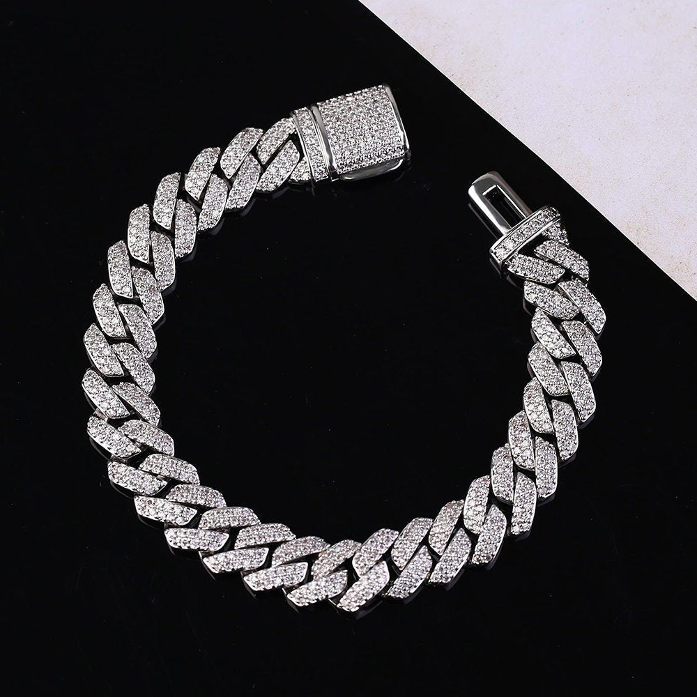 Us Hottest Hiphop Jewelry Iced out 6mm Moissanite Diamond Cuban Link  Bracelet One Row Paved for Women and Mens - China Hottest Hiphop Jewelry  and Cuban Bracelet price | Made-in-China.com